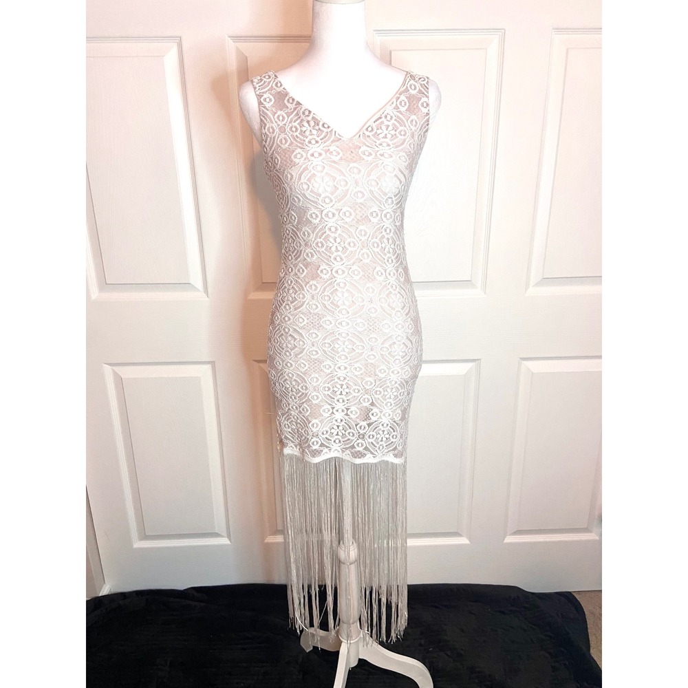 Charlotte Russe White Lace Fringe Bodycon Dress Nude Lining Sleeveless Small